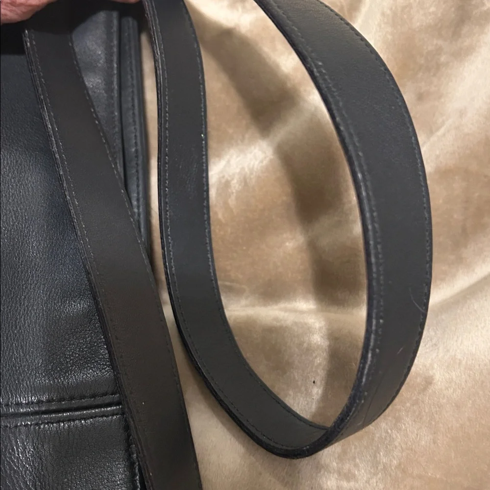 Coach Monterey Hobo Black Leather Vintage Bucket Bag- Excellent! - Picture 8 of 12